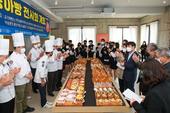 [포토] 경북농업기술원, 복숭아빵 전시회 개최