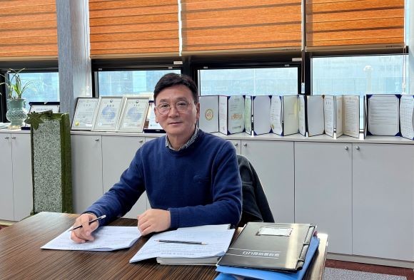 [주목받는 기업] 태양광으로 농촌 안전망 구축 김중옥 삼영이엔지 대표