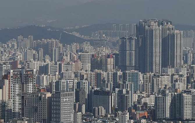 이게 서민 위한다고? 디딤돌대출 정책의 오락가락