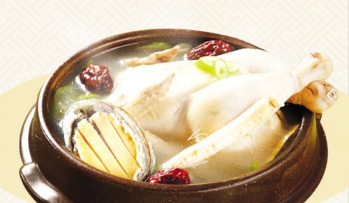삼복에 지친 당신 닭치고 삼계탕한 사발 어때요