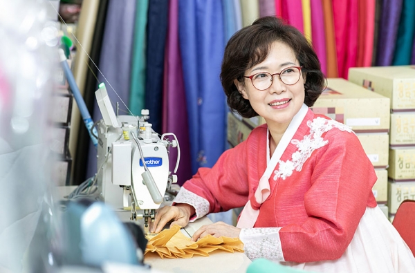 [인터뷰 공감] 33년 바느질, 한복을 짓다