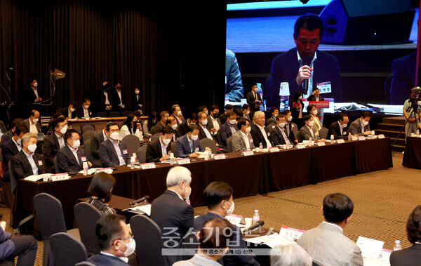 한덕수 총리와 중소기업 규제개혁 대토론회