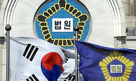 현직 부장판사 원세훈 무죄, 사심 판결 비판