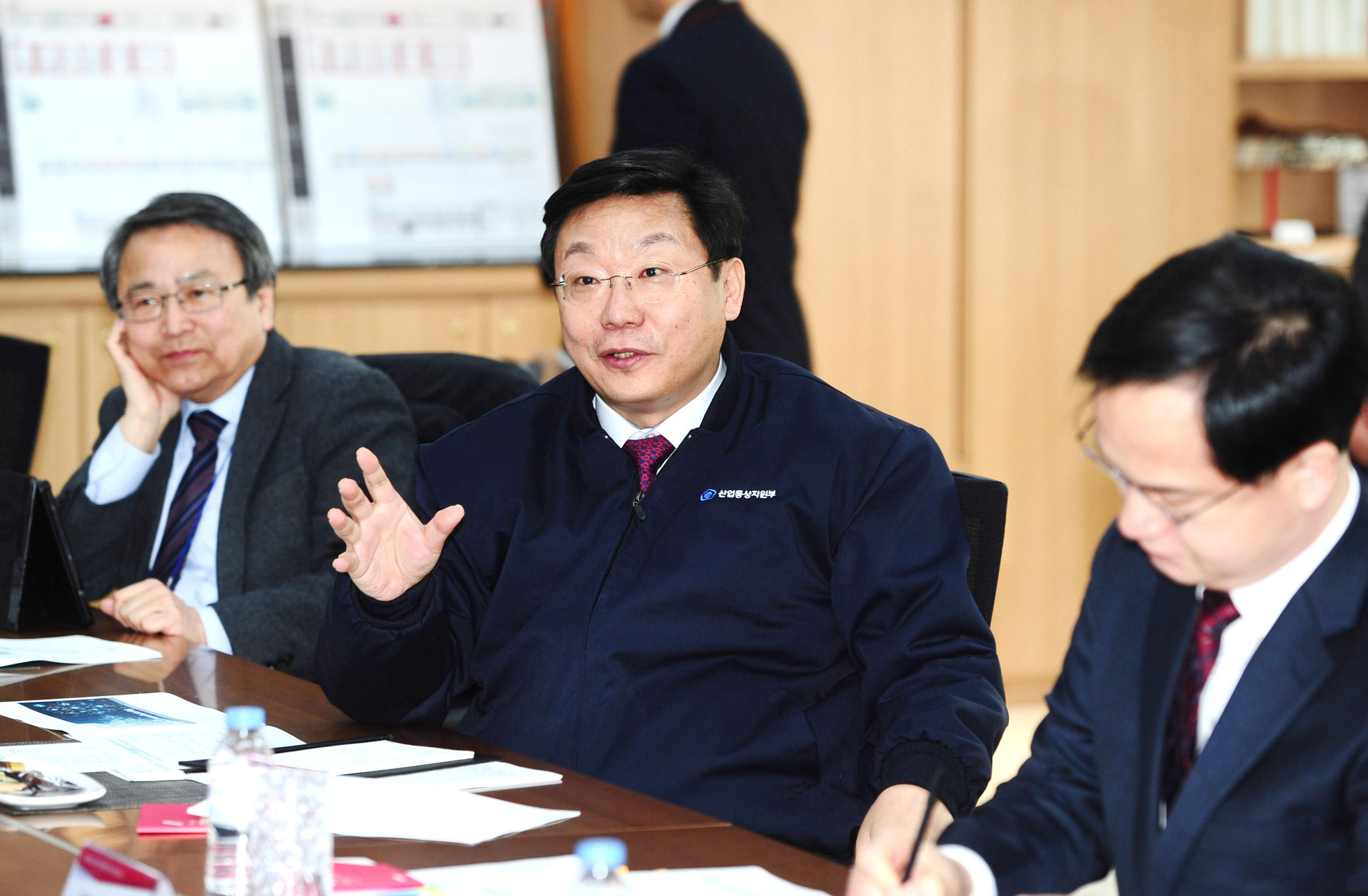 산업부, 스마트공장 확산 시동 걸어