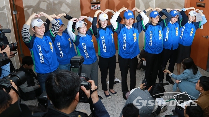 정청래, 김광진, 김빈..더컷유세단이 떴다