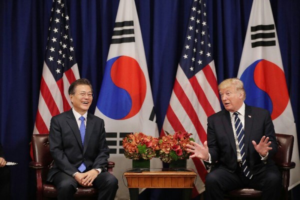 문재인-트럼프, 한국의 최첨단 군사자산 획득·개발키로