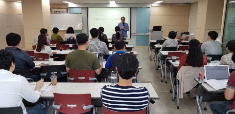 경희대 유통경영대학원 신광수 교수, 온·오프라인유통 상생협력 마케팅 두레생협 특강 실시