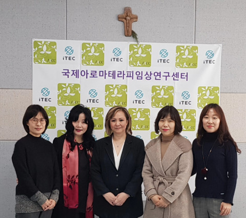 국제아로마테라피임상연구센터, 국제아이텍아로마테라피과정 수강생 모집