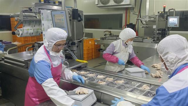 [진안 영푸드 영농조합법인]합성첨가물 사용 않는정직한 축산물공급