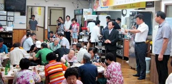 정읍 시기동주민자치위, 사랑의 삼계탕 나눔 행사
