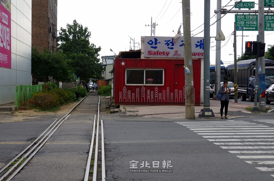 [철도기행: 군산역 편] 시간이 멈춘 곳, 금강 물은 흐르네(2)