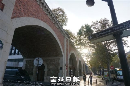 [전북, 문화로 도시를 재생하다] ④ 프랑스 파리 12지구 프롬나드 플랑테·베르시 빌라주 (상) 공공성＋상업성 시민들에게 평범한 일상을... 