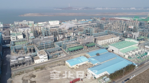 OCI 군산공장, 구조조정 돌입…공장 일부 폐쇄 우려도