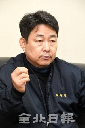 국내 꽃소금 왕 이창호 (주)일천 대표 소금 필수 식품임에도 소비자들 이해도 낮아 안타까워