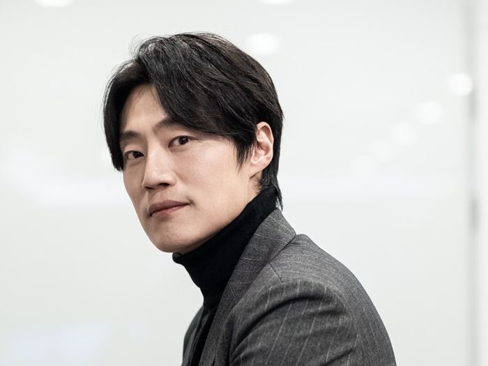 [인터뷰] '연기'에 중독된, 배우 이희준