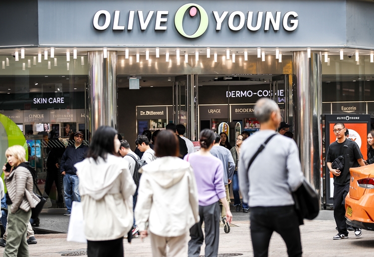 CJ올리브영, 독점적 사업자 지위 남용 의혹… 주요 쟁점은?