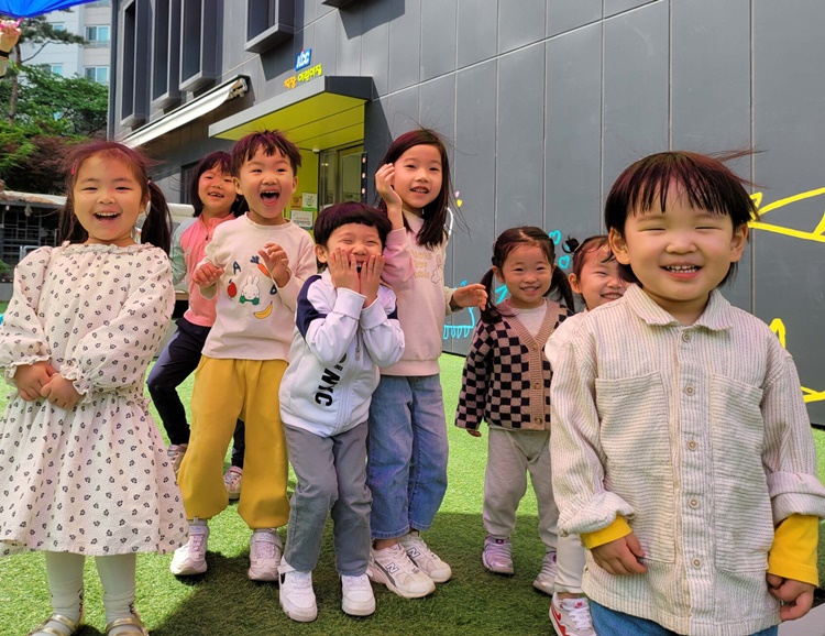 어린이날 앞두고 함박웃음 가득한 KCC 사내 어린이집