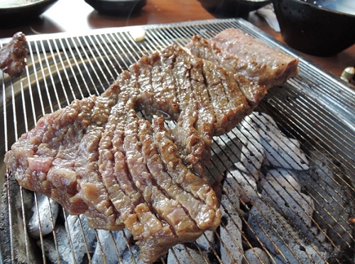수제 갈비, 바로 이런 맛이야....겨울 바다 낭만과 어우러진 강릉 맛집 미식 여행