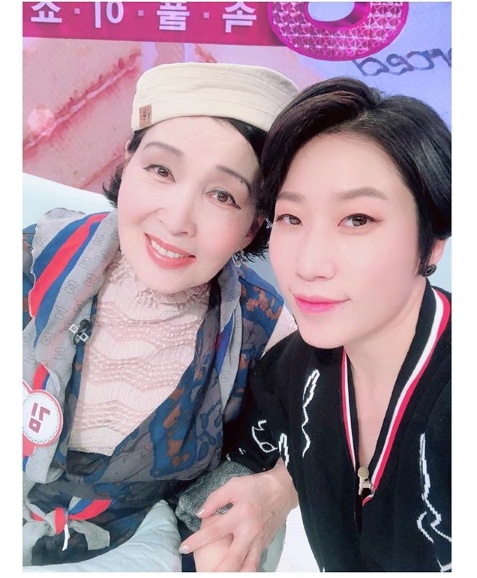 [#별별샷]‘셀럽파이브’ 개그우먼 김영희, 김애경과 함께 ‘스마일’