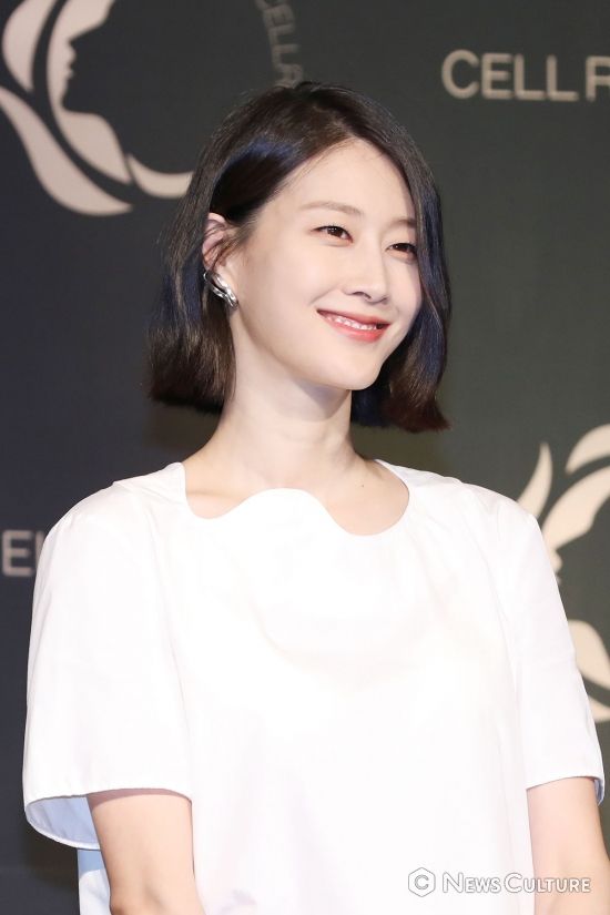 [NC포토]이현이, 한떨기 백합같은 자태