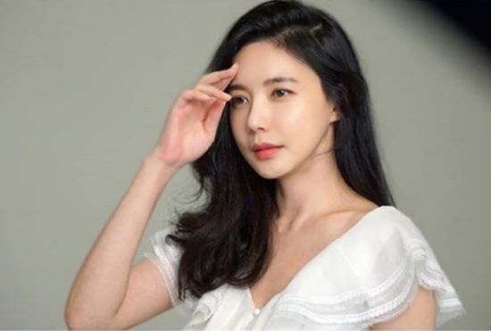 영화 ‘아는 여자’ 오승현, 뱀파이어 미모로 화제