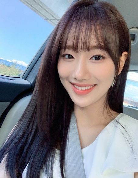 에이프릴 나은, 청량감 가득한 미소로...‘남심 올킬’