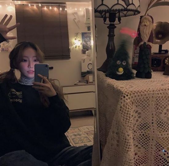 가수 솔희, 양갈래로 뽐내는 한층 더 러블리한 미모