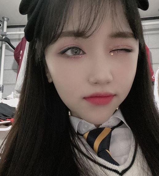 트위치티비(TV) 스트리머 태은짱, 교복도 완벽 소화...윙크는 덤