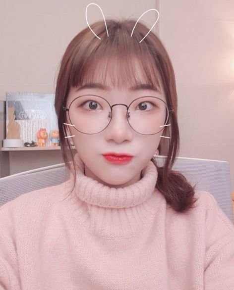 트위치티비(TV) 스트리머 루시아, 깜찍뽀짝 매력 폭발...팬심 올킬