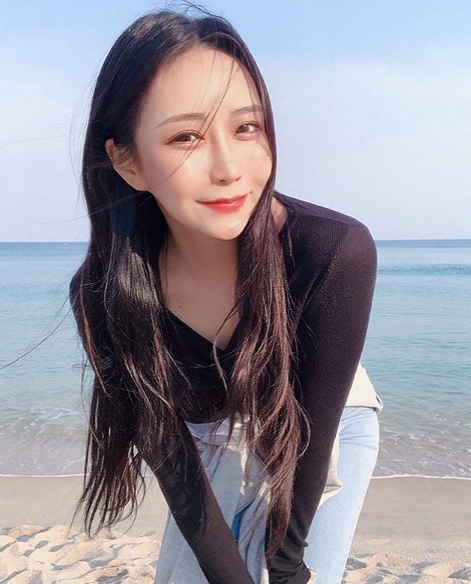 반하나, 바다 가고 싶다 SNS 속 미모 눈길