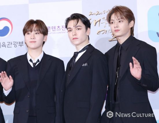 [NC포토] 세븐틴 승관·버논·준, 조각 아니고요 (2020 대중문화예술상)