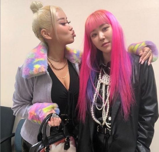 쇼미더머니9 미란이, 사비언니 퀸 와사비와 다정하게 찰칵