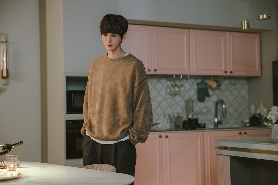 우월한 하루 원작자 절박하게 저항하는 진구 빨리 보고싶어