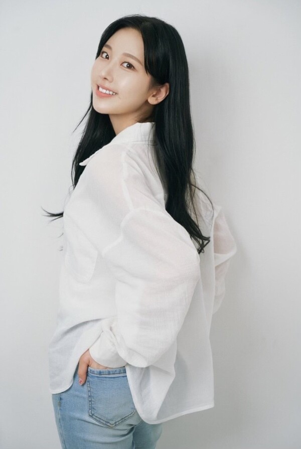 모모랜드 출신 김나윤, 마이네스트컴퍼니와 계약...연기 저변 넓힐 것