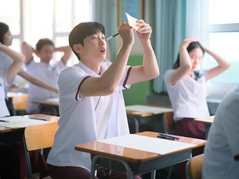 [N컷] 교복 벗고 또 만난 트와이스 다현·진영 그 시절, 우리가 좋아했던 소녀