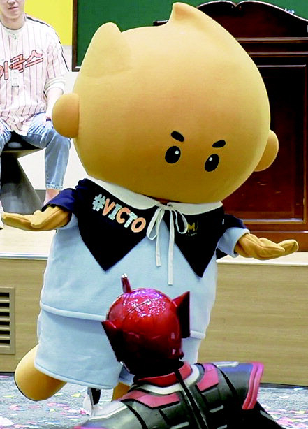 빅토 마예종 전학에 단체 수업 거부?...카카오 TV  내 꿈은… 7화