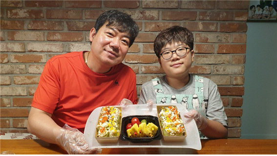 아빠와 아이가 함께하는 신나는 요리시간