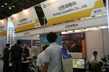 <2014 국제자동화정밀기기전> 시험분석장비업체 다양한 제품 선봬