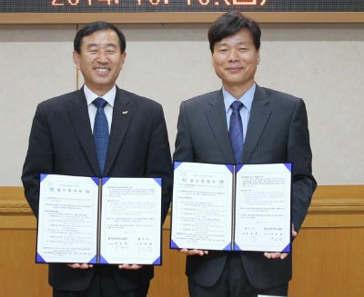 충주시, 여권·국제운전면허증 동시 발급
