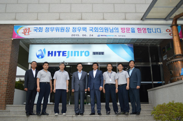 정우택 의원 하이트진로㈜ 청주공장 방문