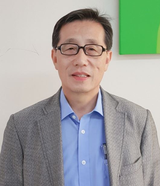 프리즘/ 김영환 충북지사는 사과하라