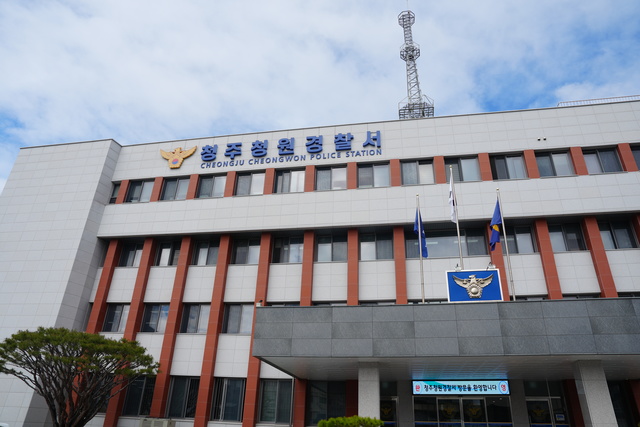 성인PC방 업주 협박해 돈 뺏고 도둑질…미성년자 일당 검찰 송치