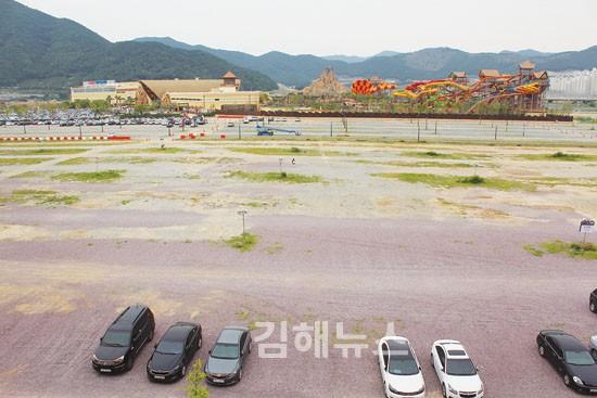 롯데, 상업용지 늘리려 아웃렛·아파트로 사업 변경 추진