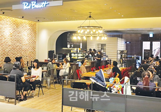 인구 50만도시 첫 신세계백화점 김해시민 자존심 한껏 높아졌다