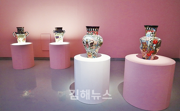 젊은 도예작가들이 선보이는 공동 이색 전시회 눈길