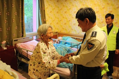 하동경찰서, 요양원 찾아 봉사활동