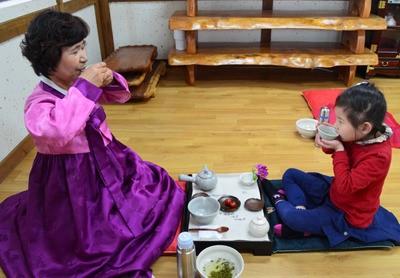 웅천도요지전시관, 문화체험 프로 운영