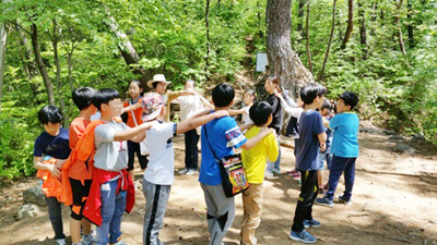 지리산 숲속에서 자연과 교감
