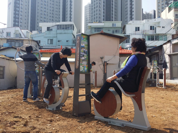 마산합포구 월영동, 운동기구 설치
