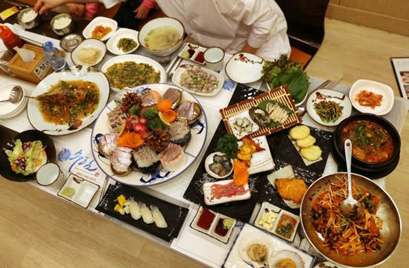 줄서서 먹는 해운대 물회 , 수림횟집이 해운대 맛집 베스트로 뽑혀